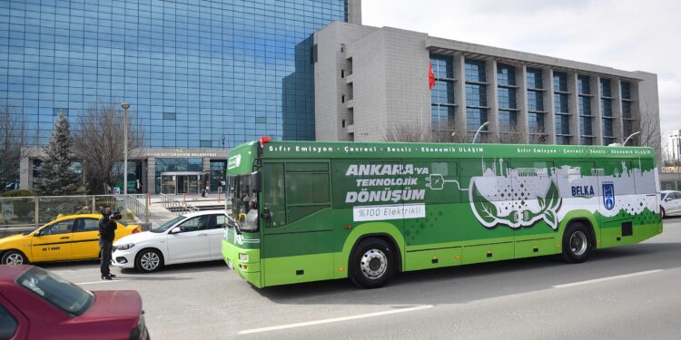 Otobüsü üreten Ankara Büyükşehir Belediyesi iştiraki BELKA, ilk etapta 23 EGO otobüsünü elektrikli otobüse dönüştürmeye hazırlanıyor.